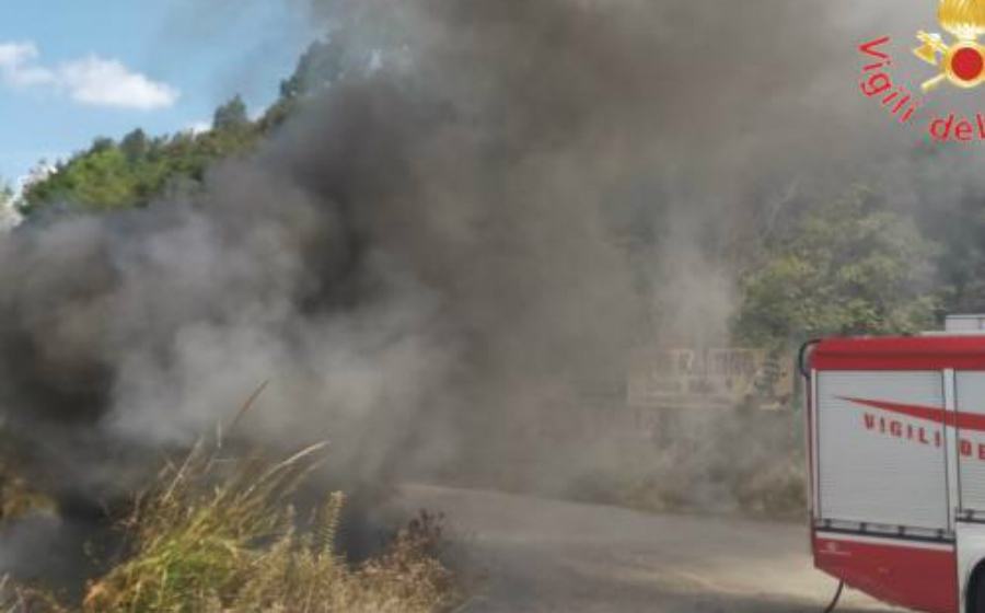 discarica pianopoli incendio