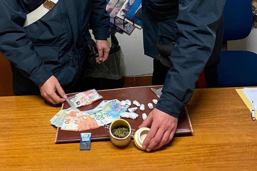 Corigliano: arresti per droga e denunce per guida in stato d'ebbrezza 56 droga corigliano carabinieri