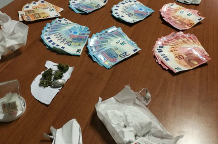 droga e denaro carabinieri
