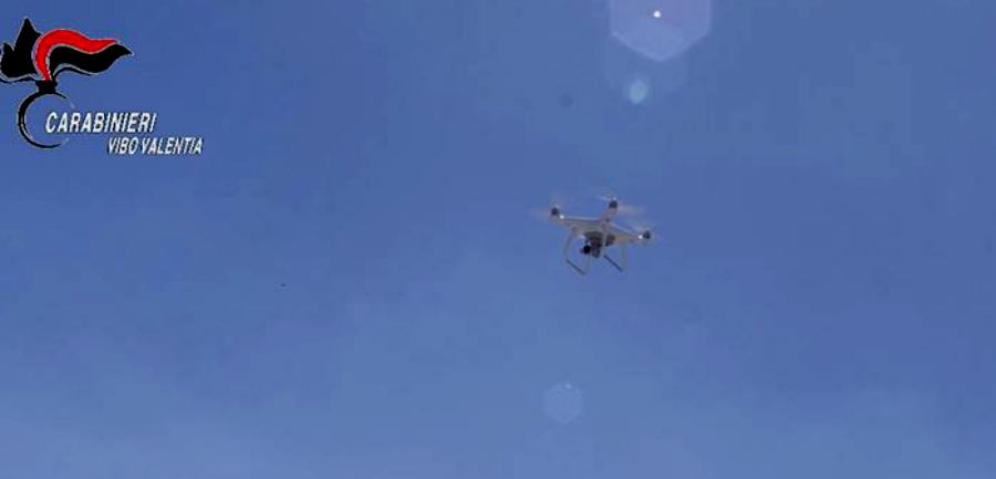 Carabinieri abbattono un drone, volava mentre erano in servizio 51 drone carabinieri nicotera 01