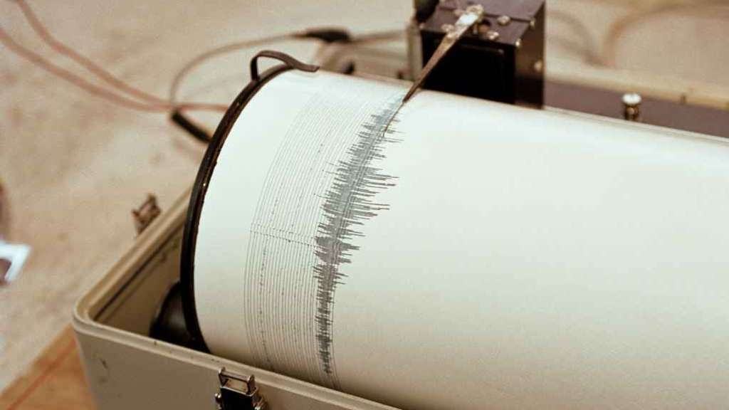 e03671e065714a25f5029ba8f4393eb5