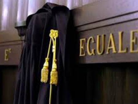 e7a79b34378f0de5651d0b2bea9ffaa4