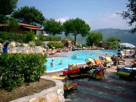 e99439eb332f16478d4fafc37dcd2a33