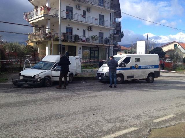 e9db40b3f044f0554a8bd4a6fa542ee7