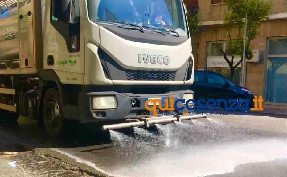 ecologia oggi mezzo pulizia strade 02 1