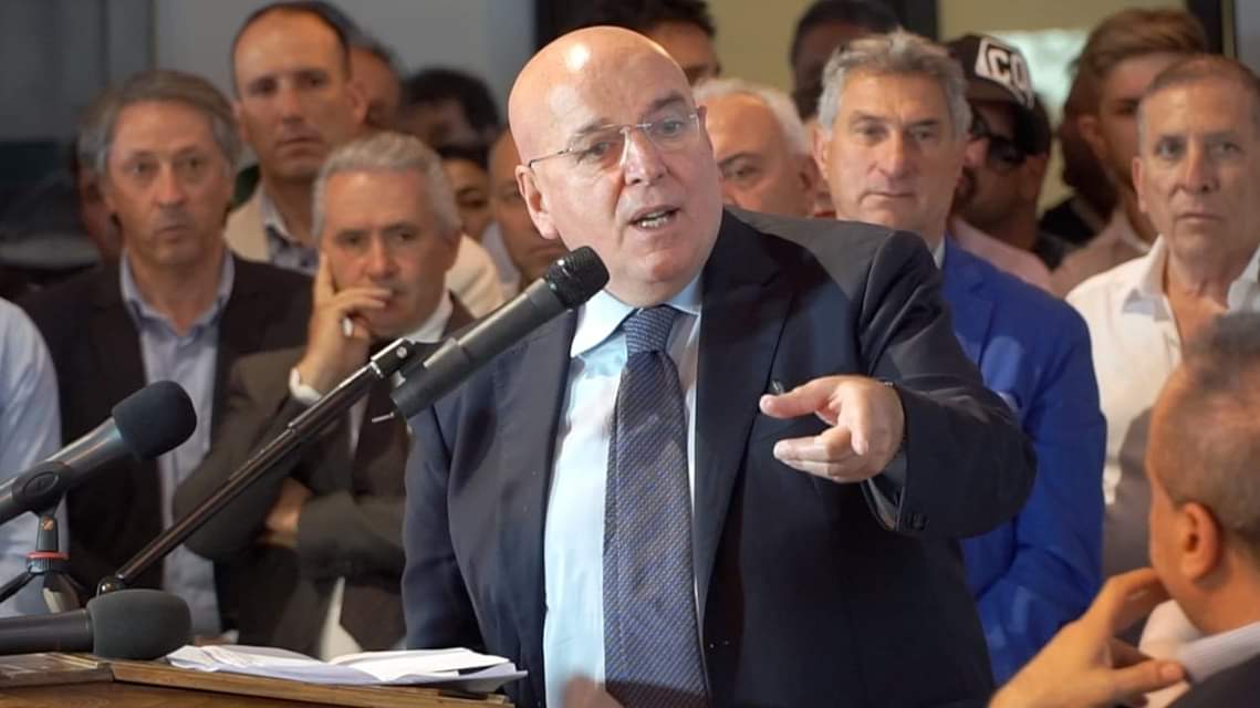 ee960468 dd5a 450e bbac 9141a0a890e8