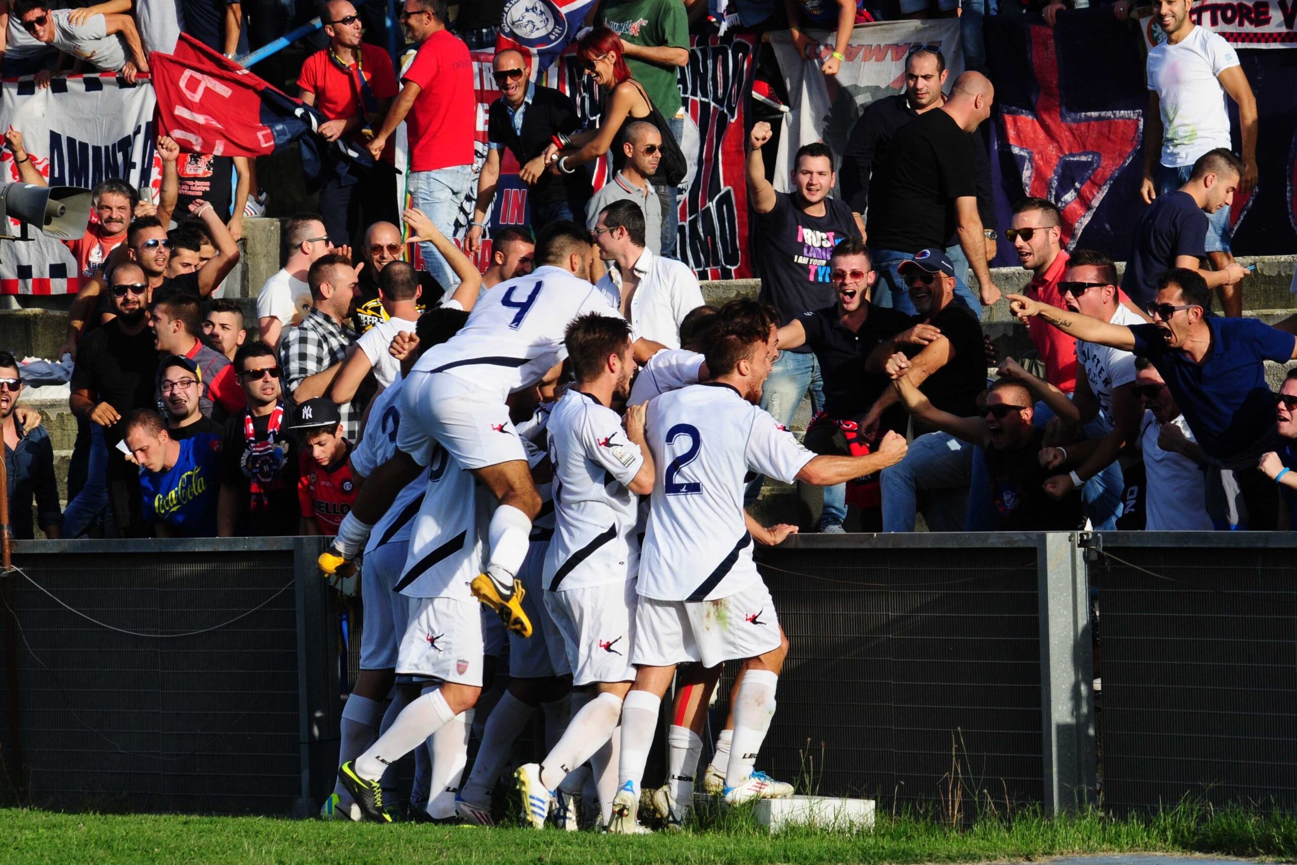 ef6b81b59ab88cdbb1b07fdc2df441d8 scaled