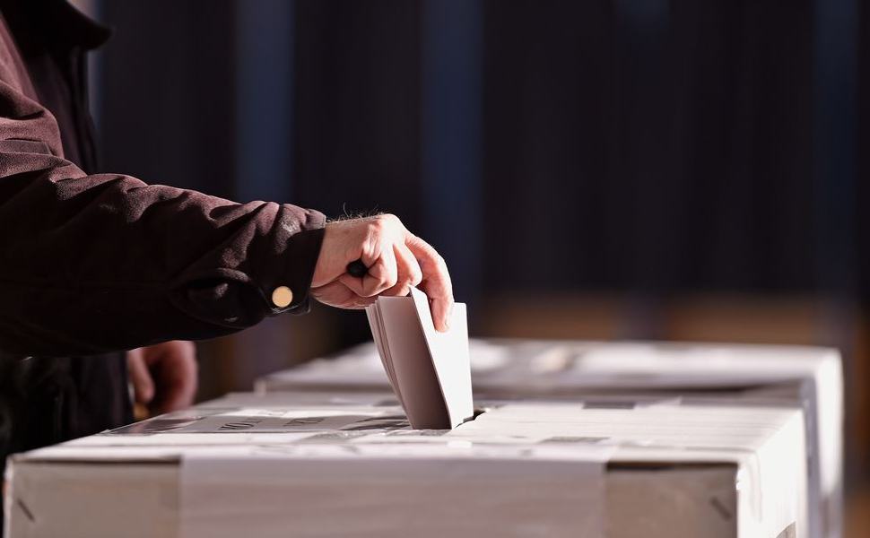 Elezioni politiche, parte la sfida per la poltrona in Parlamento: tutti i candidati 51 elezioni urna