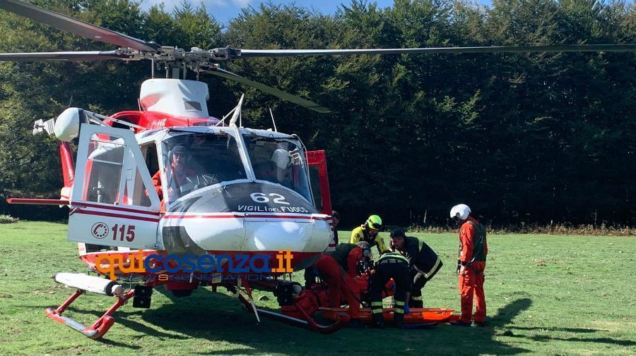 elicottero vigili del fuoco ricerche drago 62 02