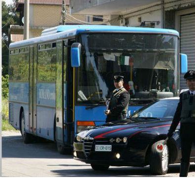 Viaggiava in autobus con un chilo e mezzo di eroina, arrestato cinquantenne 51 eroina bus