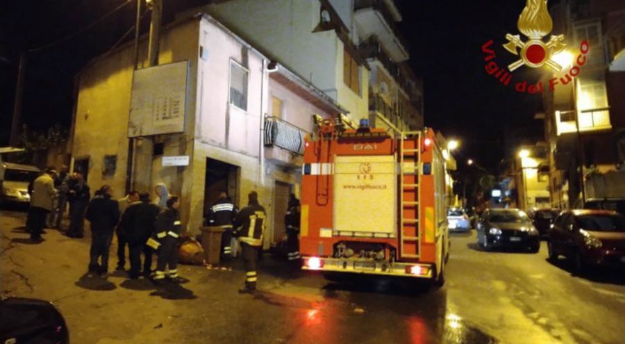 esplosione vigili fuoco reggio