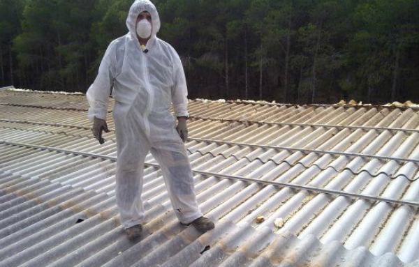 Amianto abbandonato nel cosentino, Arpacal pronta ad intervenire 80 eternit-bonifica