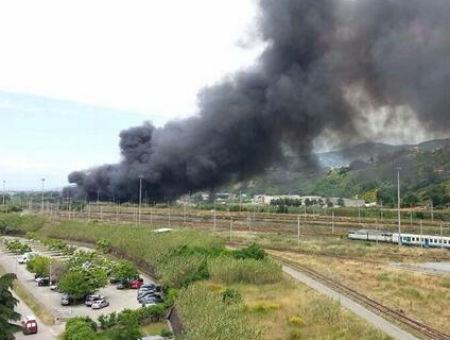 Incendio al campo rom, Occhiuto: 'basta proclami, serve agire' 62 f5c78328610397aa5b4b75242e9baf34