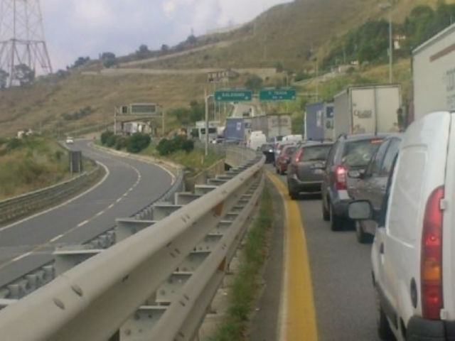 A3, chiuso lo svincolo di Villa San Giovanni 51 f641f67efa680afb475bb32af1ab6c16