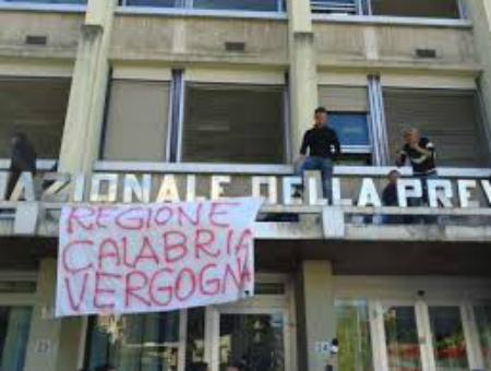 f73047841496275bfcff7efc83d19946