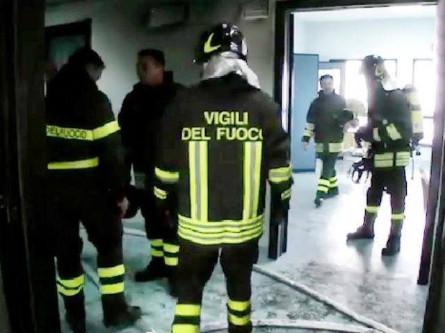 f8d3bc82f6165a34f53926bf440f8631