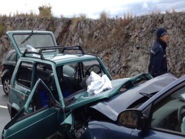 f8daaabd1816e2d2a3c0f952179b7ba9