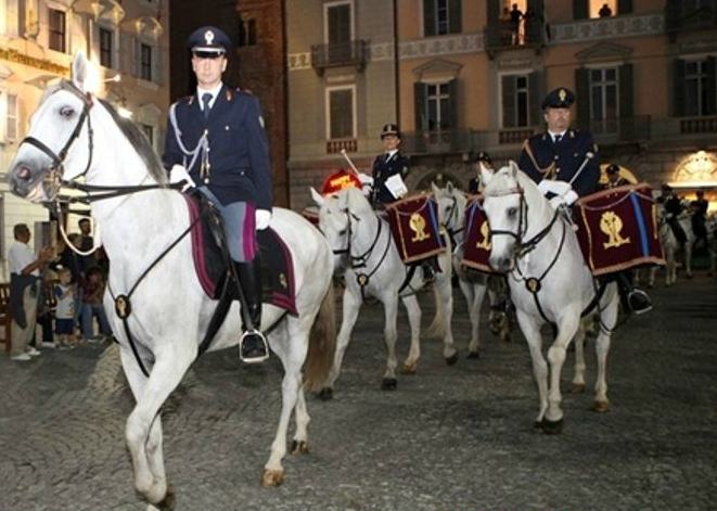 "Esserci sempre": domani a Cosenza, la Polizia di Stato celebra il 164° anniversario (AUDIO) 65 fanfara cavallo polizia