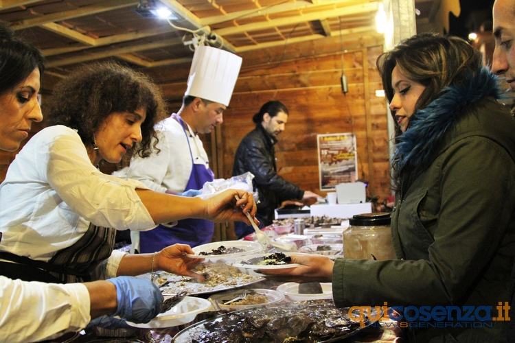 Un mare di dolcezza e di presenze su corso Mazzini per la Festa del Cioccolato (FOTO e AUDIO) 51 festadelcioccolato1301