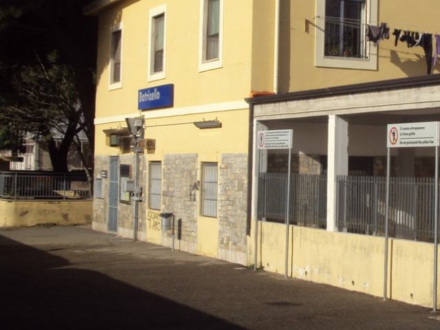 Ubriaco tenta di impedire la partenza del treno, arrestato dai carabinieri 51 ffbc303e29ead4d1c67ebb3898532255