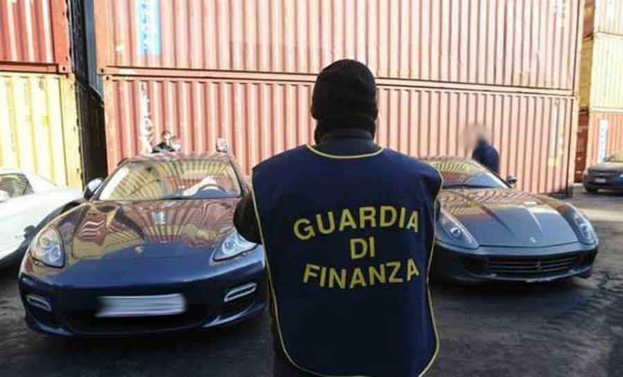 Auto di lusso in vendita ad Altomonte, sequestro da 2 milioni ad un evasore fiscale 51 finanza auto lusso repertorio