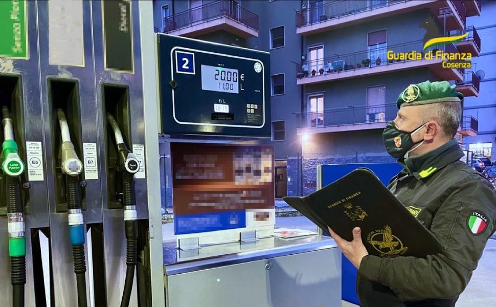 finanza controlli benzinai