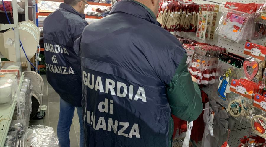 finanza negozi natale 01