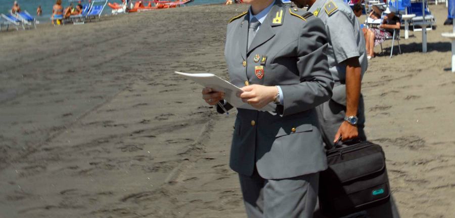 finanza spiaggia stabilimento