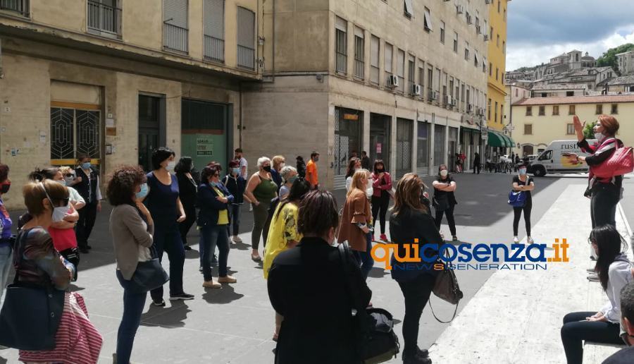 flash mob cosenza asili e centri estivi