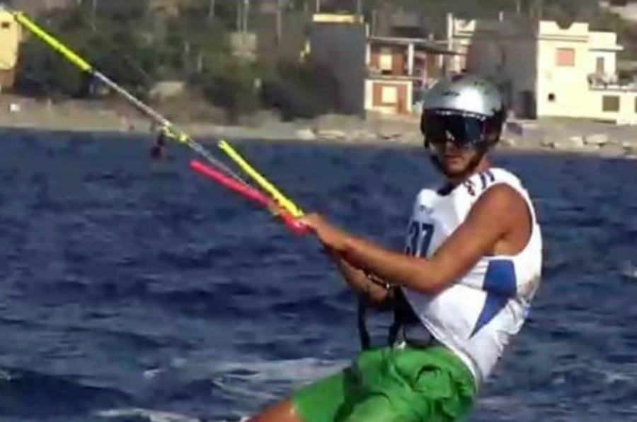 Circolo Velico Santa Venere: Flavio Ferrone, 17 anni, è campione italiano di kitesurf 62 flavio Ferrone circolo santa venere