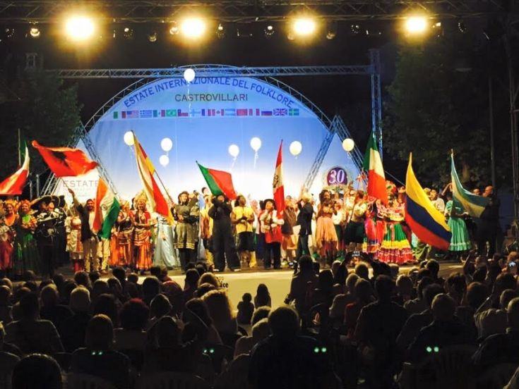 Grande successo per la 30ª ''Estate Internazionale del Folklore'' 200 folklore