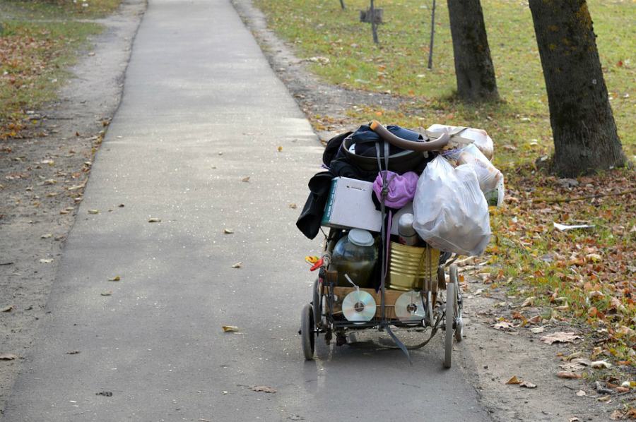 Povertà: la Calabria otto volte superiore alla Valle d'Aosta 51 fondo poverta intesa finanziamenti enti locali