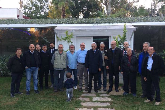 foto 1 sindaco con il quartiere