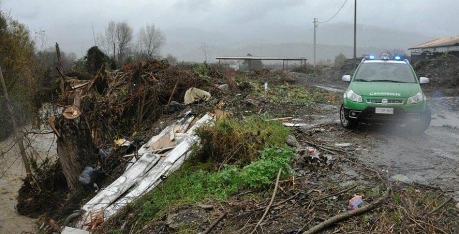 Pulizia 'arbitraria' del torrente Settimo, piante rubate e rifiuti: denunce tra Rende e Montalto 57 foto 4 Settimo
