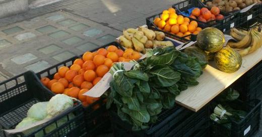 fruttivendolo abusivo