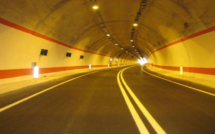 Statale 18 chiusa al traffico per lavori nella galleria ‘Coreca’ 209 galleria