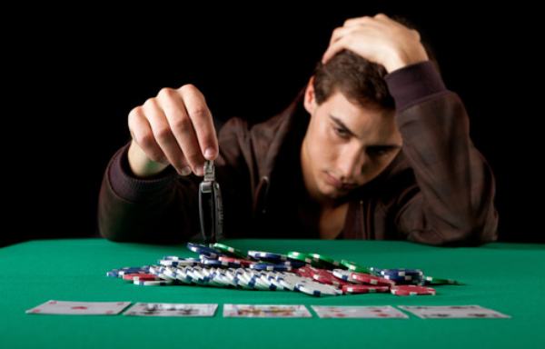 Istituire in Calabria legge contro il gioco d'azzardo patologico: grillini continuano la raccolta firme 62 gioco azzardo