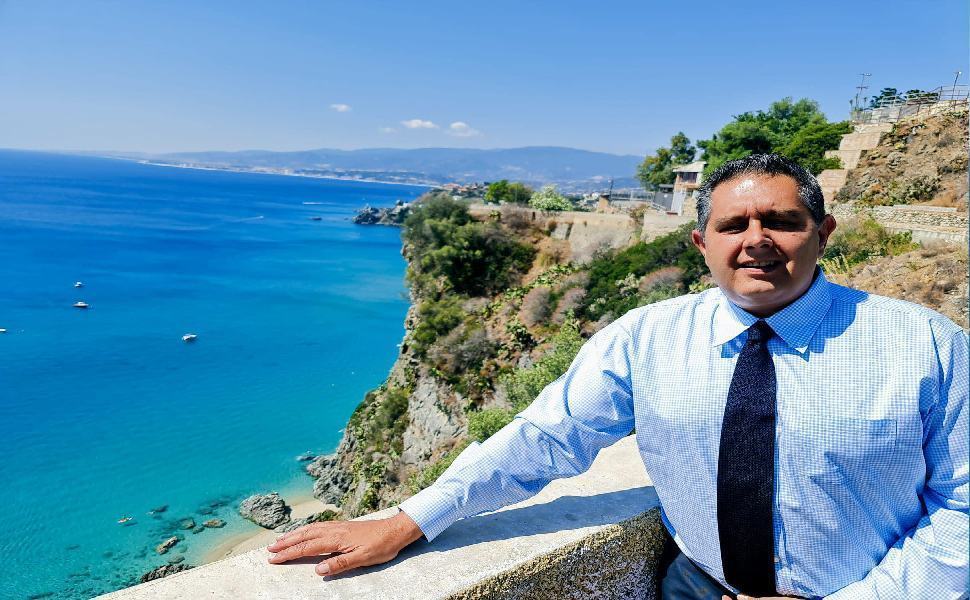 Toti in Calabria, tappa anche a Cosenza e Rende "con Occhiuto Presidente la Regione crescerà" 51 giovanni toti 1