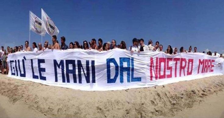 giu mani mare