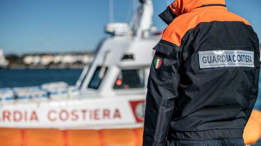 Capitanerie di Porto della Calabria ed Arpacal lanciano l'operazione Lockdown 55 guardia costiera