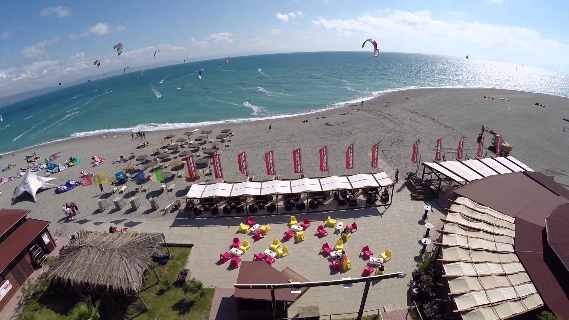 L'imprenditore cosentino titolare dell'Hang Loose torna in libertà 51 hang loose