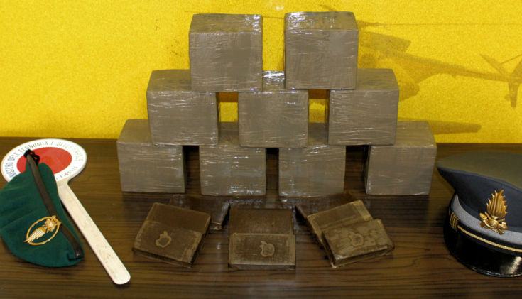 hashish-panetti-lamezia-finanza