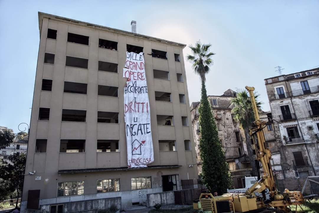 Occupato l'Hotel Jolly di Cosenza contro lo sgombero dei senzatetto 80 hotel jolly