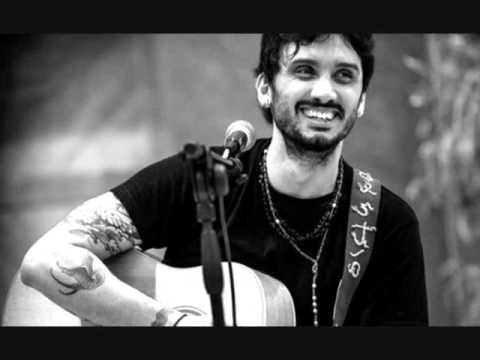 Fabrizio Moro si prepara a presentare il suo nuovo disco di inediti 'Pace' 68 hqdefault 4