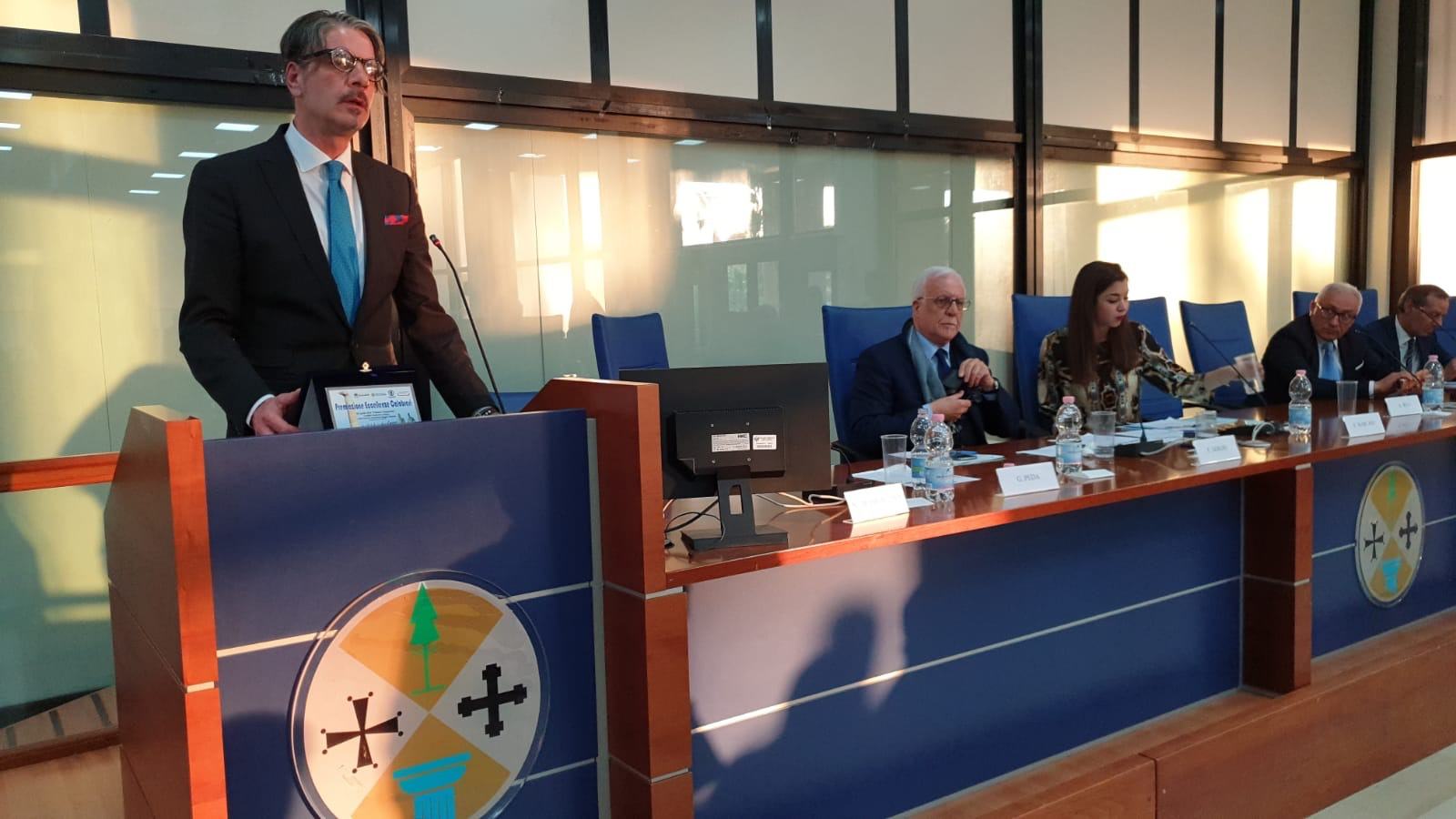 il Comandante Giovanni De Rose durante il suo intervento