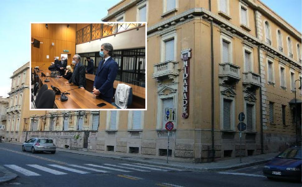 Accusati di aver 'regalato' un hotel, condannato sindaco e sette ex assessori 51 il miramare 1