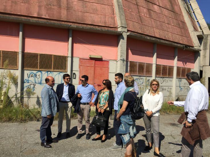 Sopralluogo al Palazzetto di Casali, si pensa alla ristrutturazione 51 sopralluogo-della-commissione-sport-al-palazzetto-di-casali