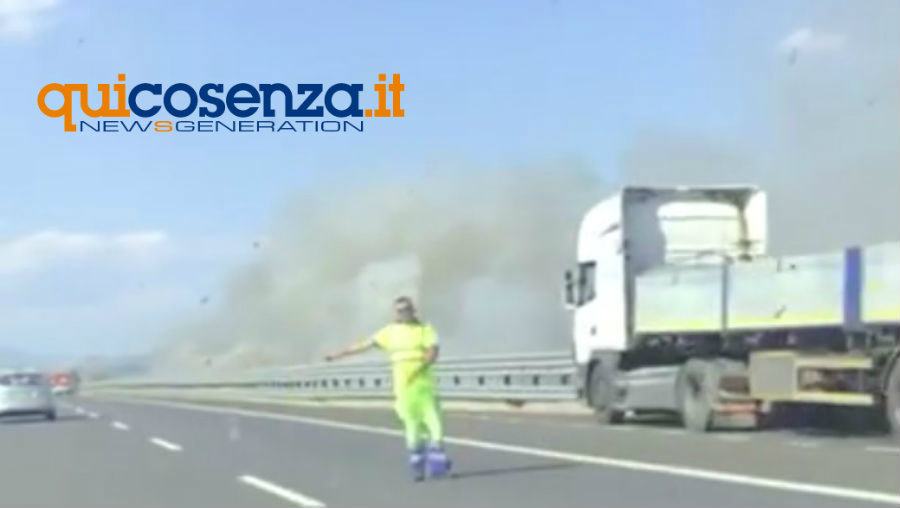 Incendio a ridosso dell'Autostrada del Mediterrano (VIDEO) 51 incendio 1 3