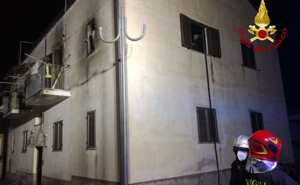 incendio appartamento briatico vv