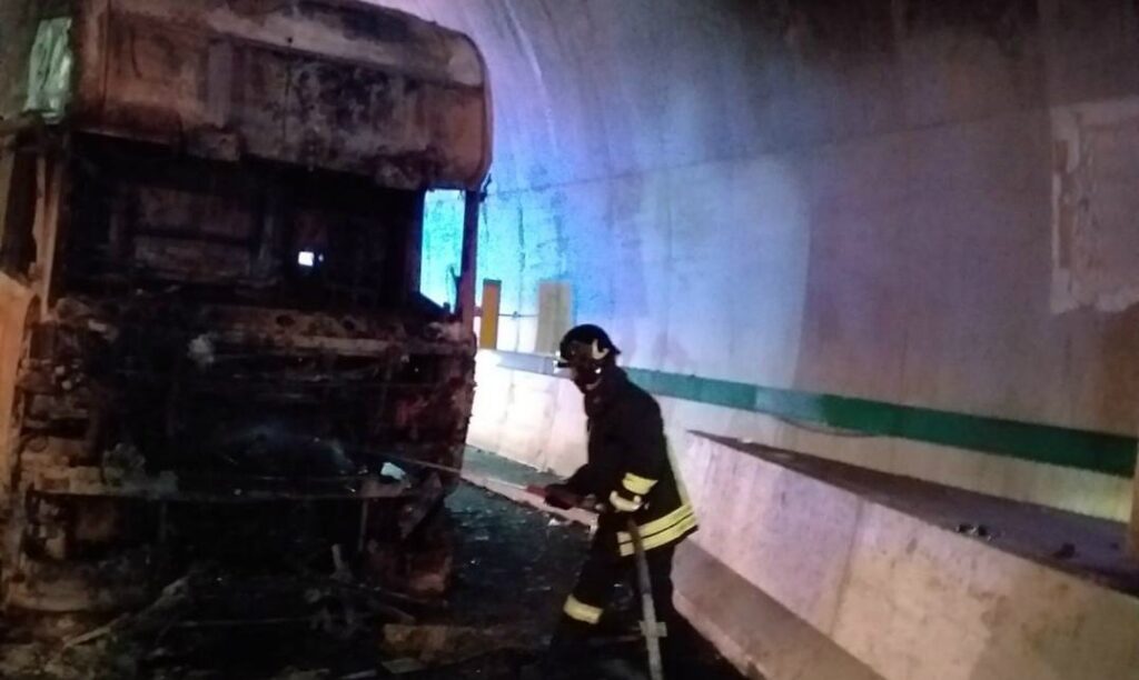 incendio cisterna laino